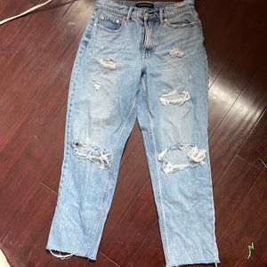 Aeropostal mom jeans; Size 6